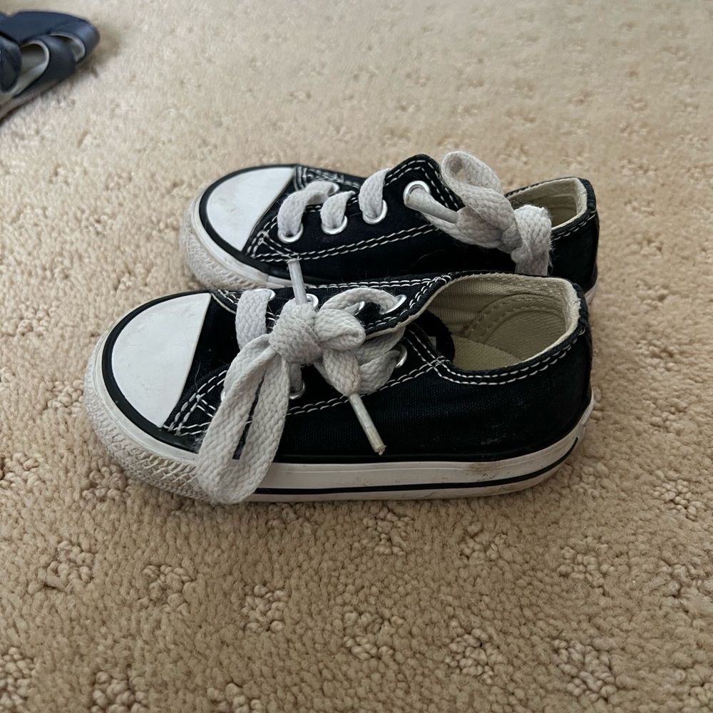 Converse Black Toddler Sneakers - toddler size 4